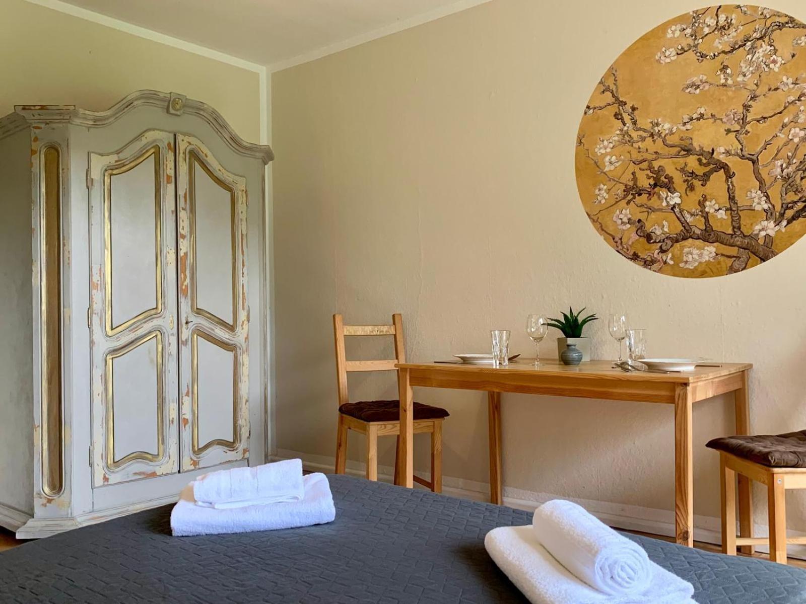 Tt Living Apartment Luebeck I Souterrain Wohnung Mit Terrasse I Naehe Hbf I Kostenlos Parken Экстерьер фото